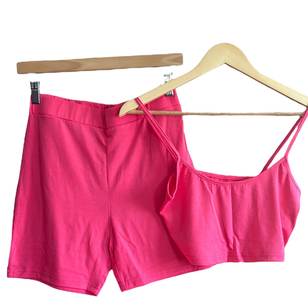 SOLD! Pink Spaghetti Strap Crop Top And Shorts Two Piece Short Set - Picture 6 of 6